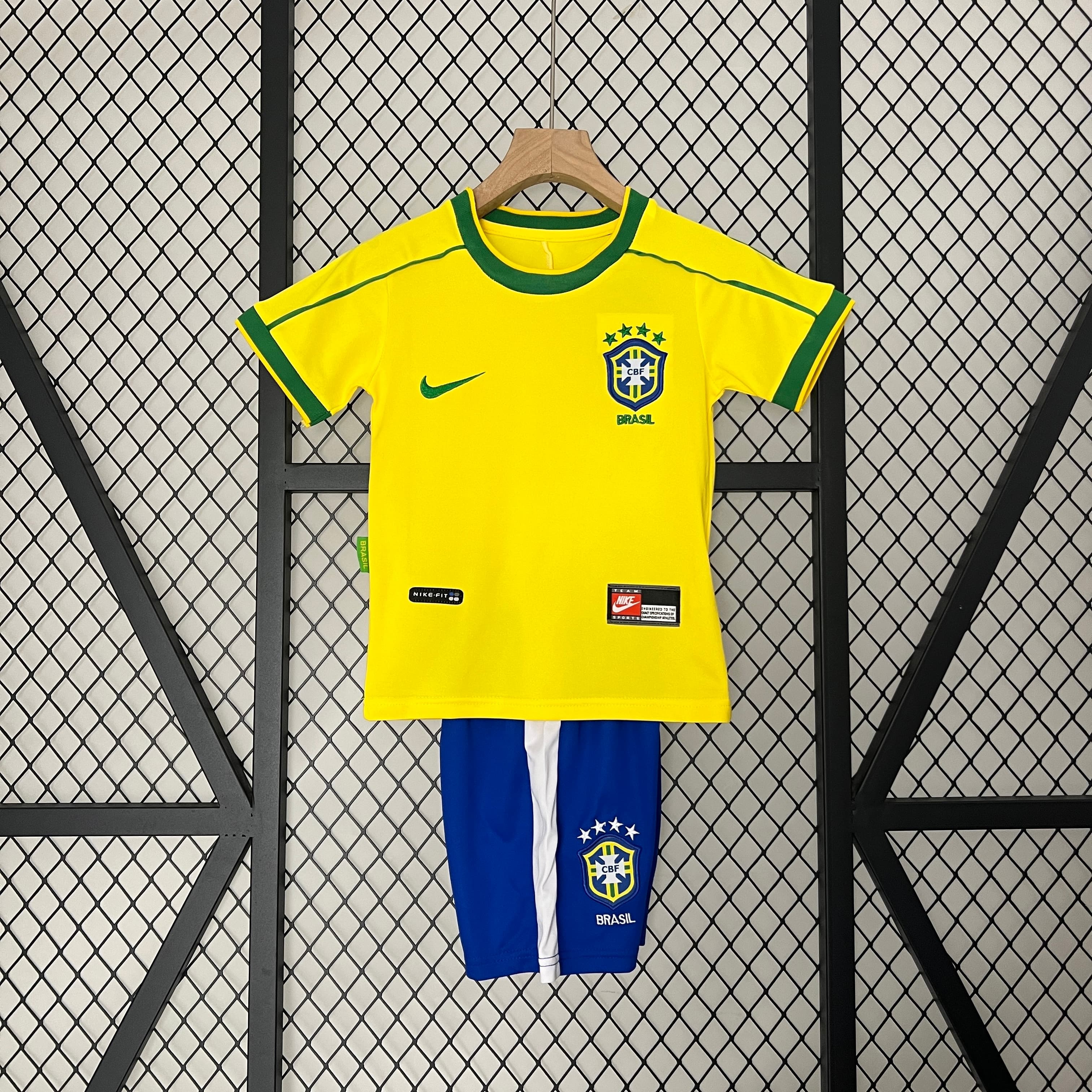 Kit Infantil Retrô